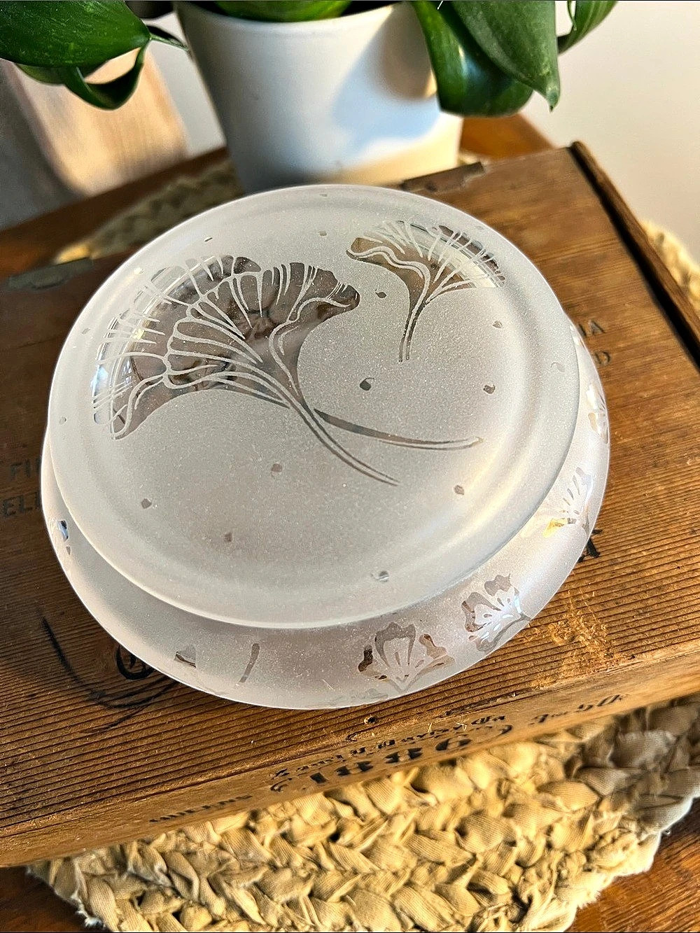 Vintage Frosted Ginkgo Leaf Glass Covered Powder Dish / Trinket Holder